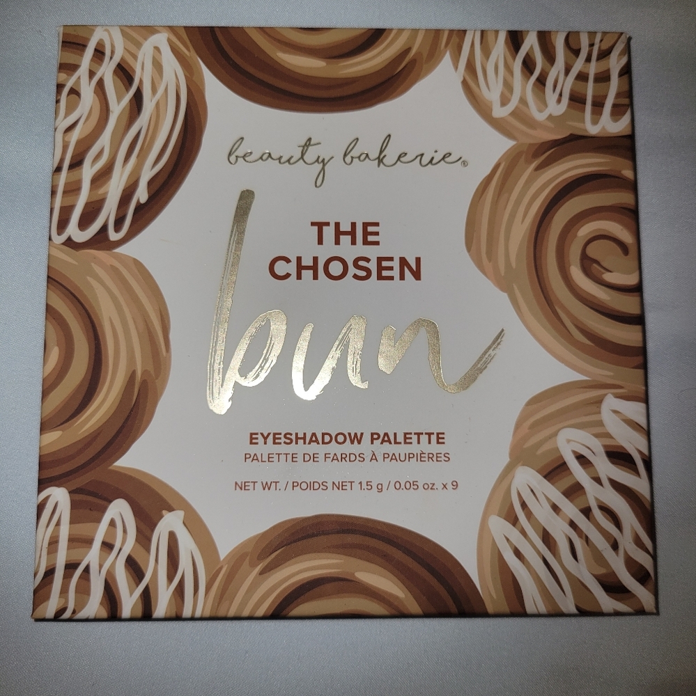 Beauty Bakerie | "The Chosen Bun" Eyeshadow Palette